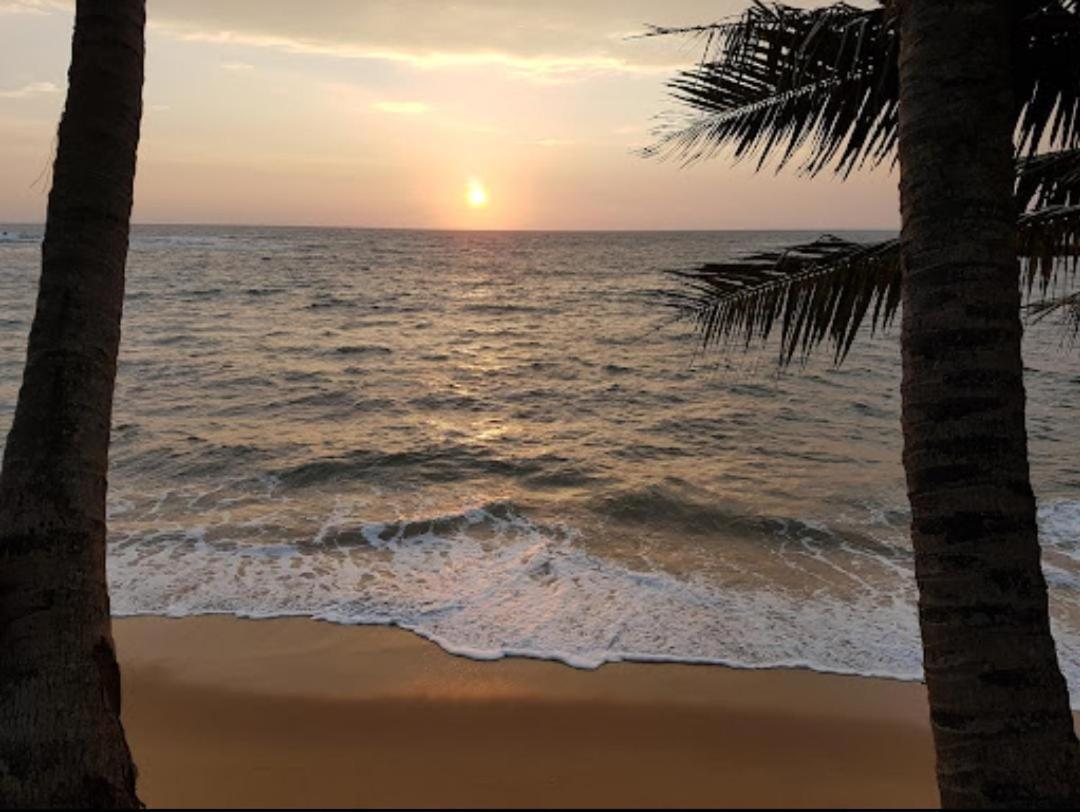 Panorama Indian Hotel And Restaurant بيروفالا المظهر الخارجي الصورة